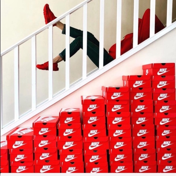 NWT Nike mystery box - Picture 2 of 6